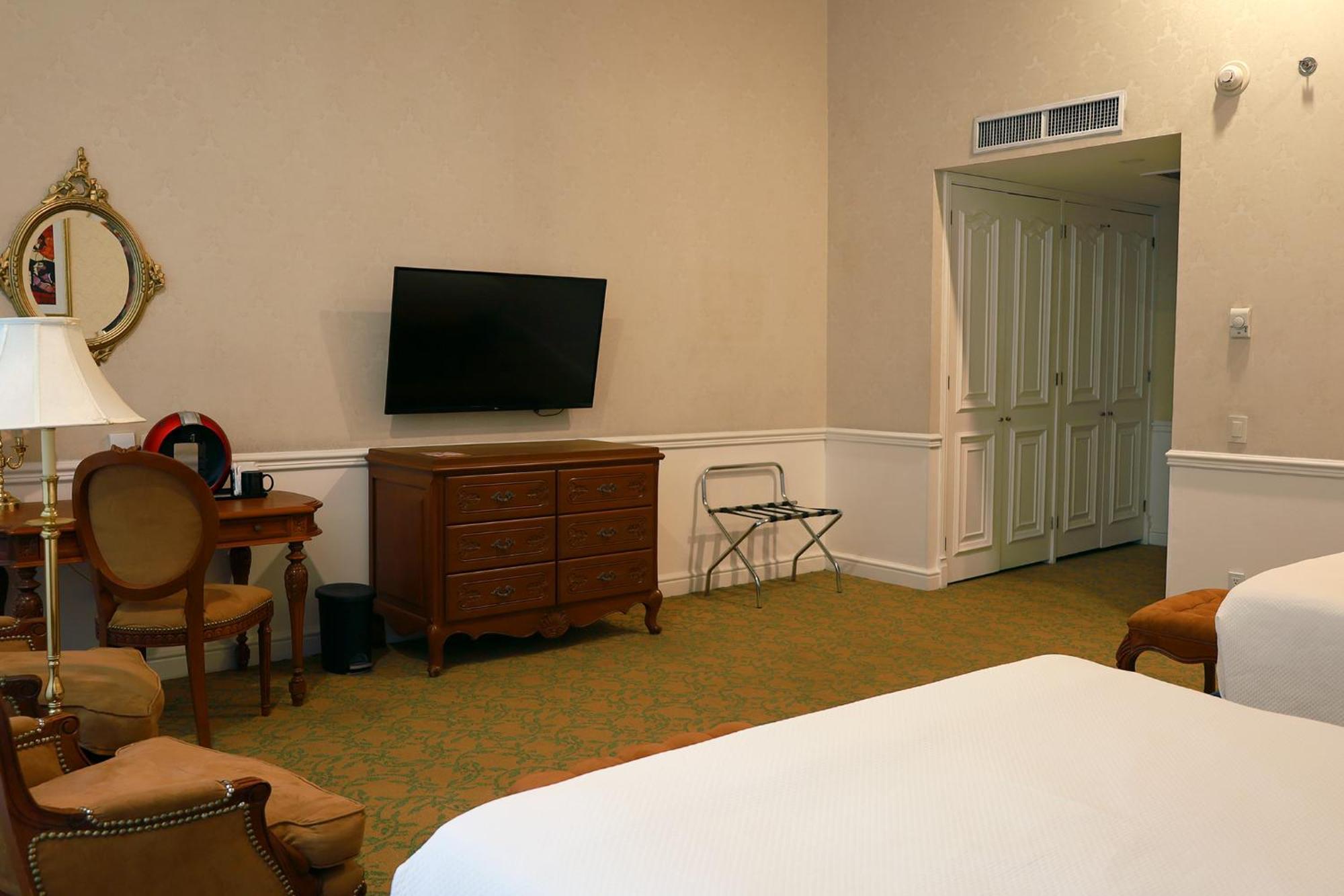 Gran Hotel Ciudad De Mexico Zocalo View מראה חיצוני תמונה A guest room at the Inn