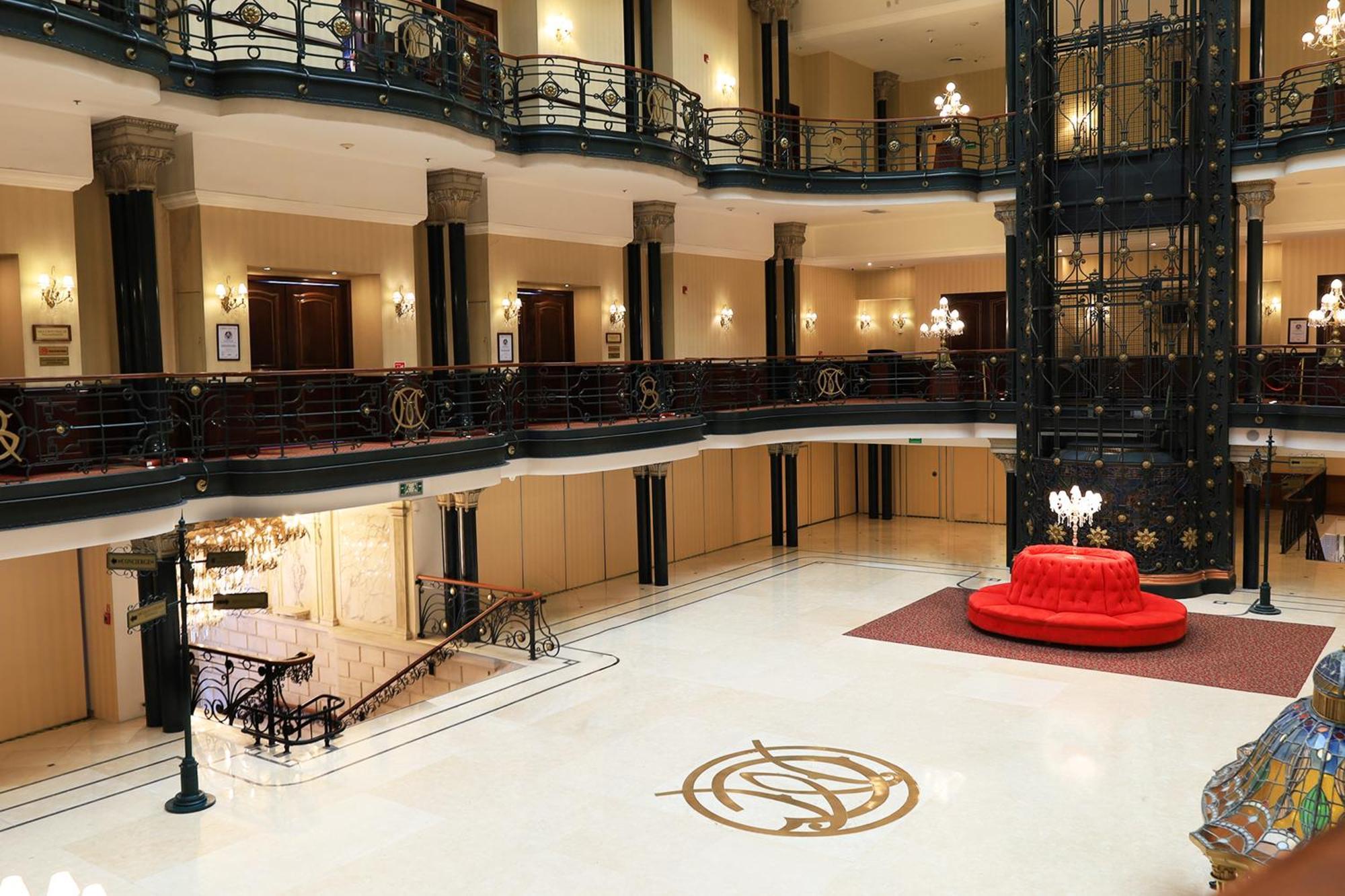 Gran Hotel Ciudad De Mexico Zocalo View מראה חיצוני תמונה The lobby of the hotel