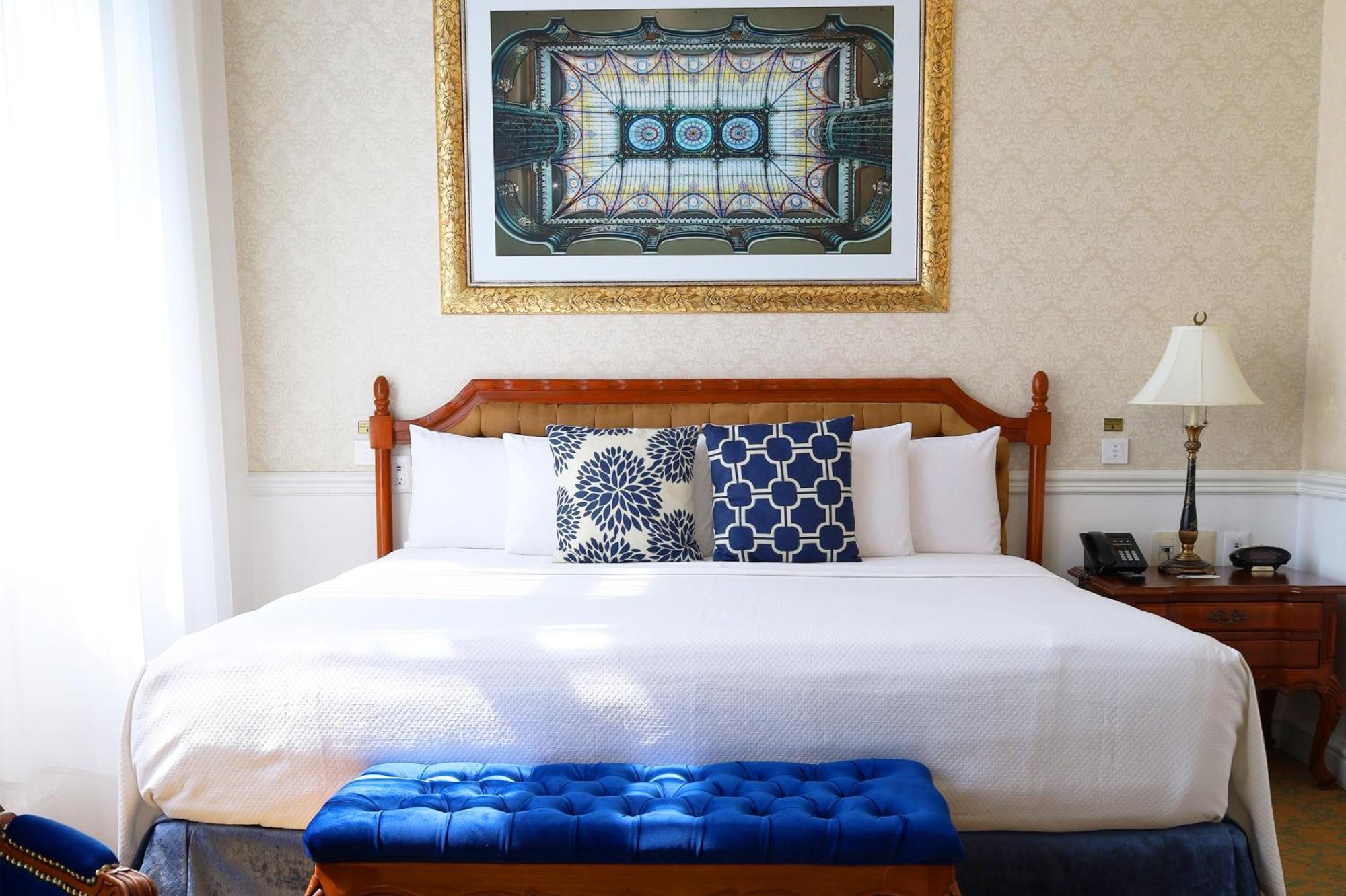 Gran Hotel Ciudad De Mexico Zocalo View מראה חיצוני תמונה A bedroom at the hotel