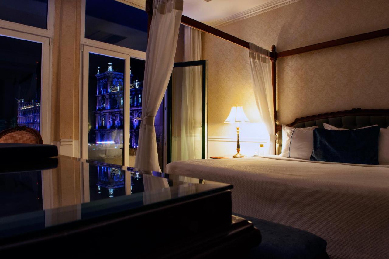 Gran Hotel Ciudad De Mexico Zocalo View מראה חיצוני תמונה A bedroom at the Mandarin Oriental, Bangkok